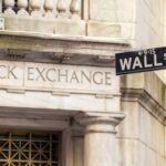 Stocks Fall as Crude Prices Soar and Bond Yields Climb