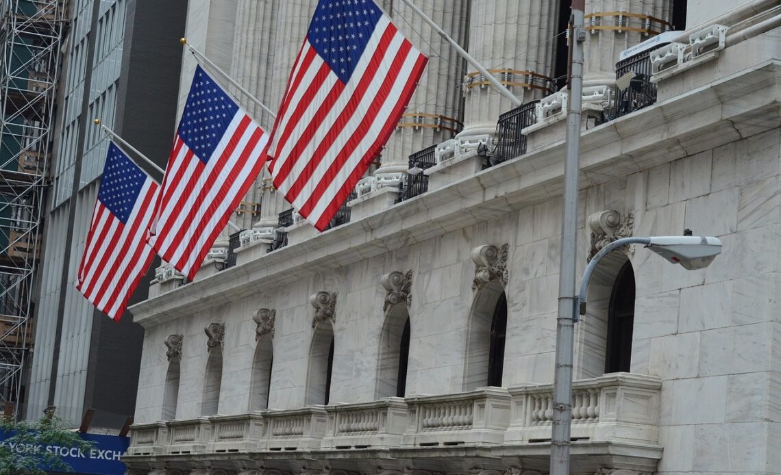 Stocks Shake Off CPI Report and Rally on Lower Oil Prices